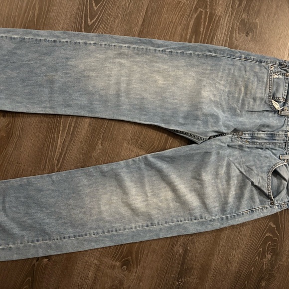 Levi's Relaxed Fit Light Blue Jeans - Picture 6 of 9